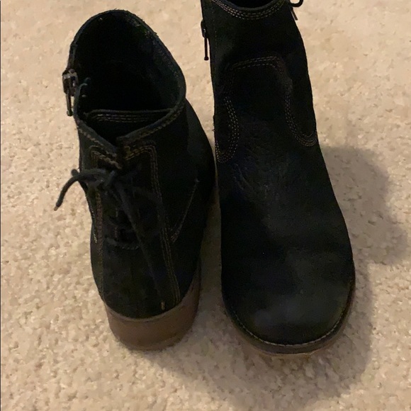 Worn once - Picture 3 of 3